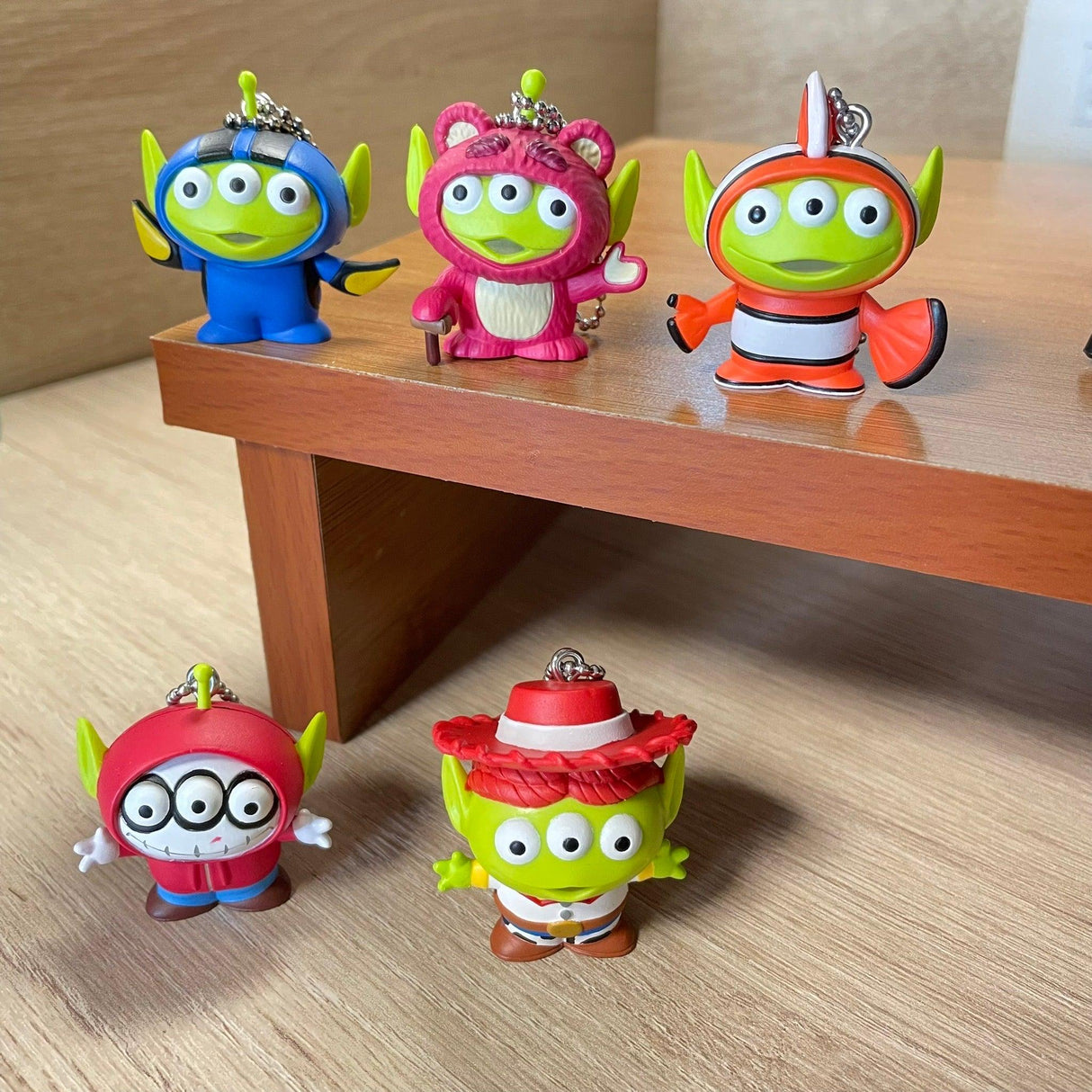 日本 T-ARTS 百變三眼怪搖搖公仔P2|扭蛋 掛飾 包包吊飾  - 富士通販