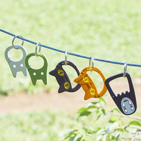 日本 吉卜力 x GBL 聯名推出|卡西法 黑貓吉吉 龍貓 紅豬 登山扣 - 富士通販