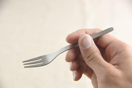 頭等艙等級超輕巧不鏽鋼餐具|日本燕三條金屬鍛造工藝 - 富士通販