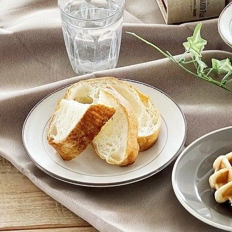 日本美濃燒|灰、白 典雅線條圓盤 - 富士通販