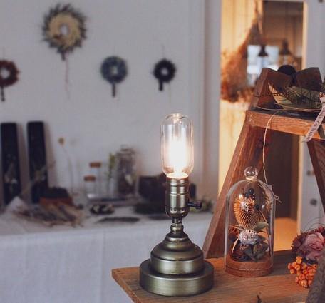 復古黃銅電池式檯燈|北歐、工業風格,懷舊古董燈泡 - 富士通販