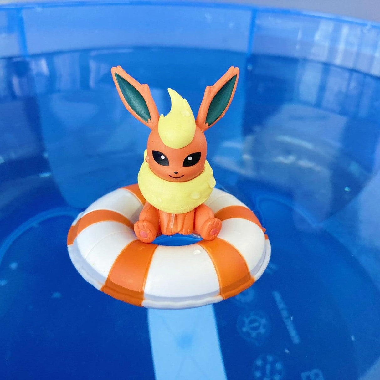 日本萬代 精靈寶可夢漂漂泳圈公仔 |水伊布 火伊布 冰伊布 雷伊布 葉伊布 寶可夢扭蛋 - 富士通販