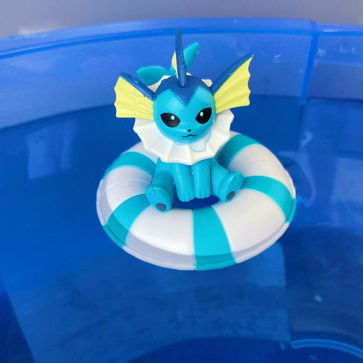 日本萬代 精靈寶可夢漂漂泳圈公仔 |水伊布 火伊布 冰伊布 雷伊布 葉伊布 寶可夢扭蛋 - 富士通販