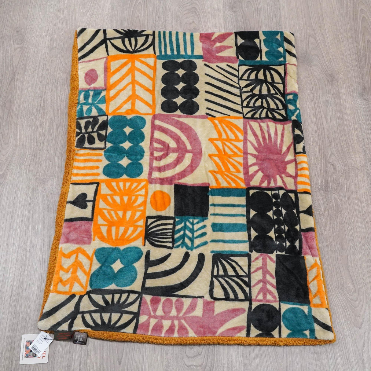 北歐風格毛毯|舒適法蘭絨材質 - 富士通販