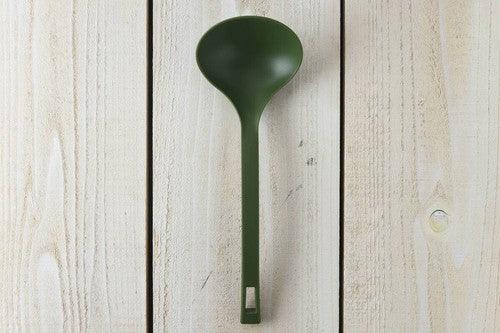日本製 橄欖綠 耐熱尼龍煎匙 湯勺|鍋鏟 不沾鍋鏟 濾油鍋鏟 - 富士通販