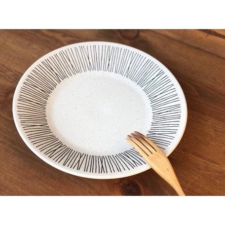 日本製 陶瓷線條白盤|圓盤 陶瓷盤 盤子 - 富士通販