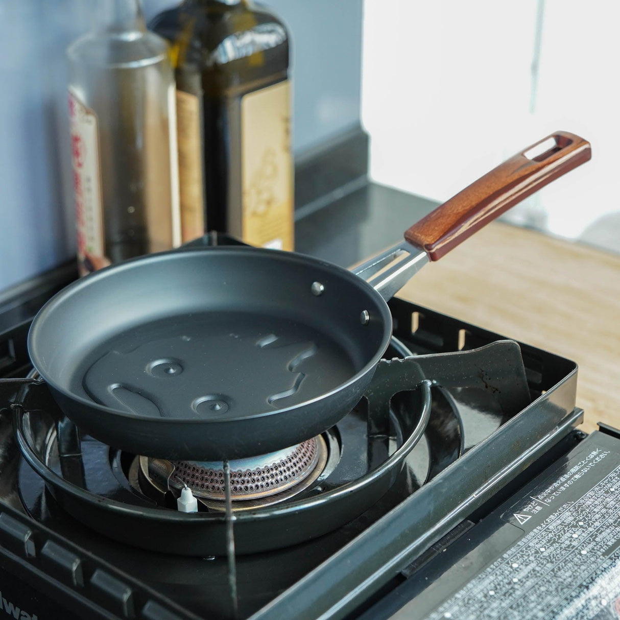 卡西法平底鍋和鍋鏟|可愛的火焰惡魔,宮崎駿 - 霍爾的移動城堡 - 富士通販