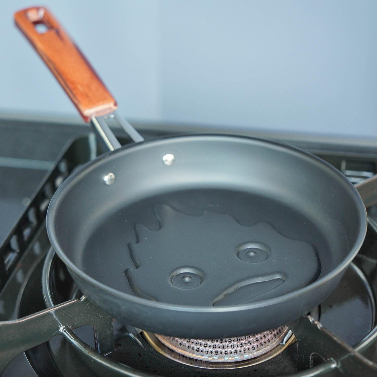 卡西法平底鍋和鍋鏟|可愛的火焰惡魔,宮崎駿 - 霍爾的移動城堡 - 富士通販