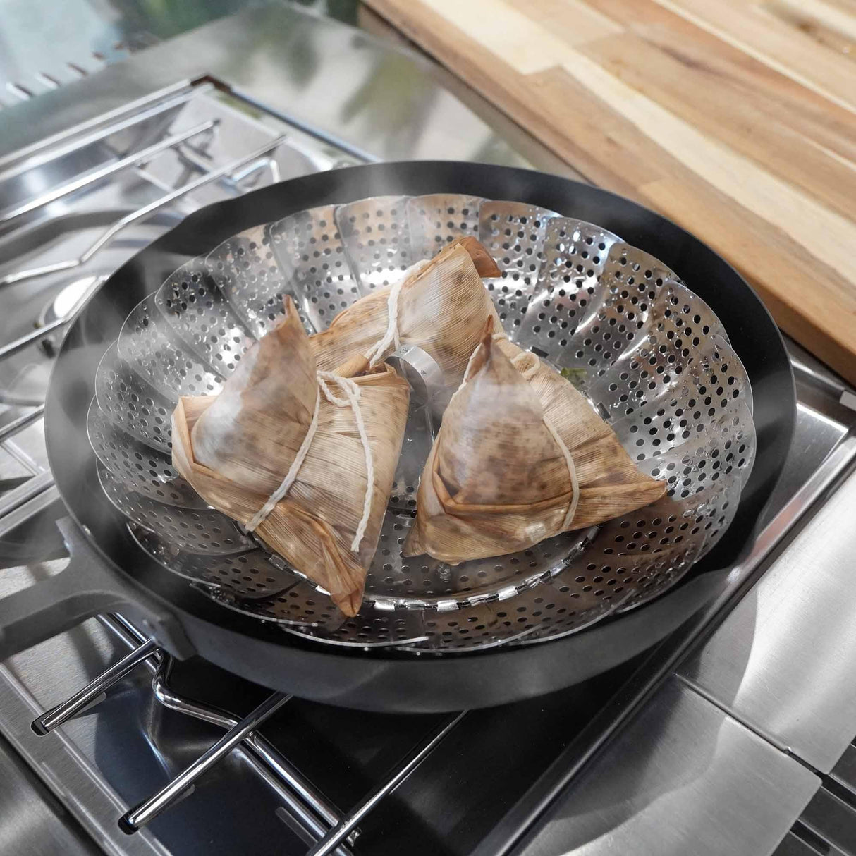 日本製 萬用伸縮 不鏽鋼 蒸籠 蒸架|瀝水籃 瀝水架 - 富士通販