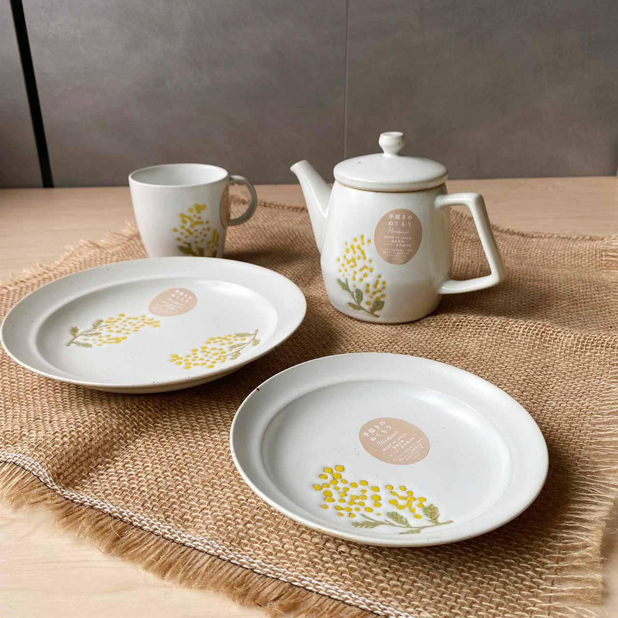 日本製 波佐見燒 黃色含羞草 下午茶餐具|茶壺 盤子 馬克杯 - 富士通販