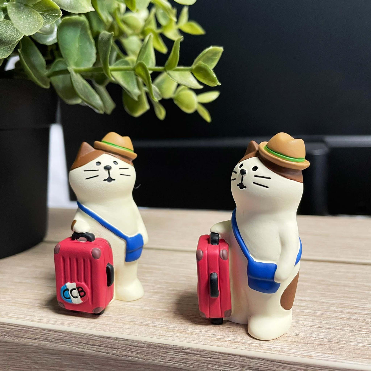 日本 旅行貓公仔系列 手提箱貓咪 吃飯糰貓咪|辦公桌擺飾 公仔 居家擺件 - 富士通販