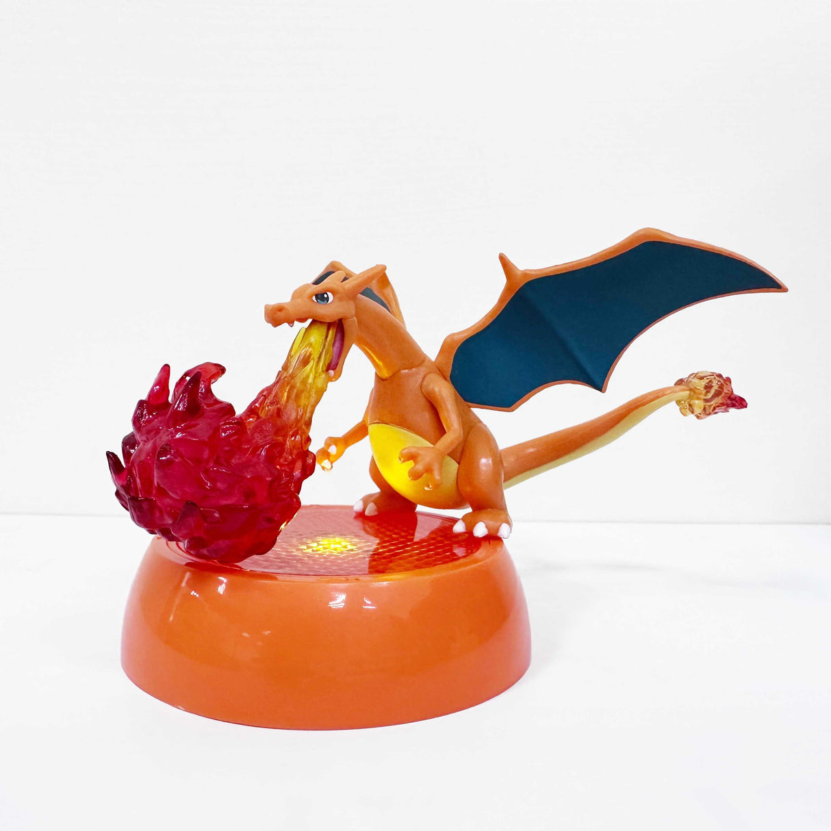 日本 萬代 精靈寶可夢發光底座公仔 扭蛋|耿鬼 噴火龍 皮卡丘 - 富士通販