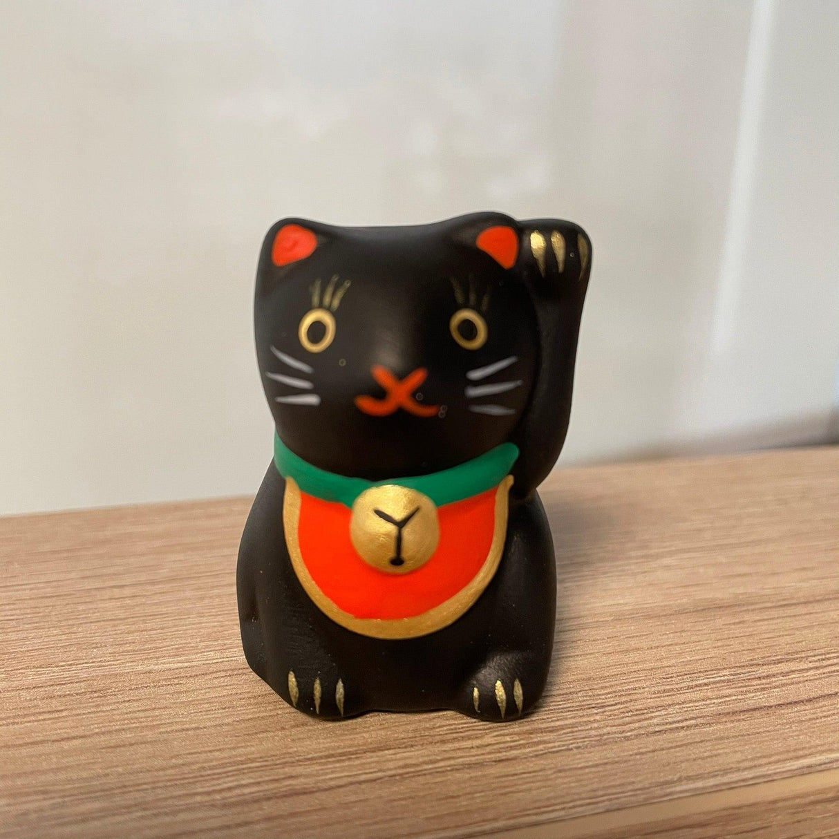 日本 中川政七商店 招財貓公仔 黑色 白色|擺飾品 陶瓷公仔 陶籤 - 富士通販