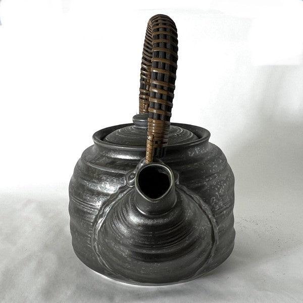 日本製 BLUT'S rokuro 六魯 黑鐵 陶瓷茶壺|1800cc - 富士通販