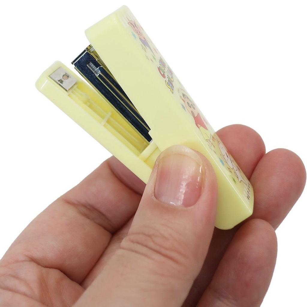 蠟筆小新輕巧型迷你訂書機|日本文具(辦公、上學文具) - 富士通販