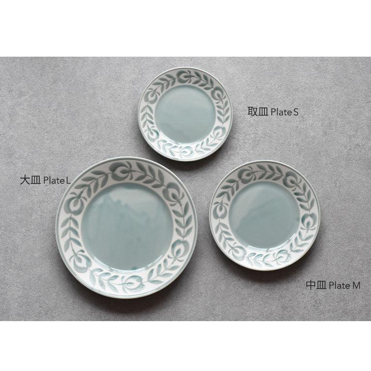 日本製 浮雕淺綠花鈴餐盤|前菜 點心 甜點 麵包 沙拉 - 富士通販