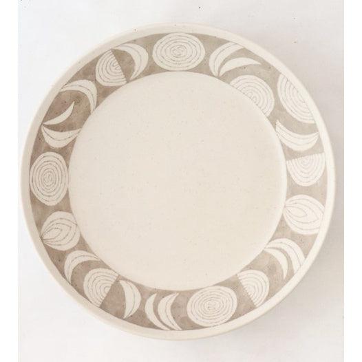 日本製 職人手繪 不規則圓型瓣片餐盤|沙拉 咖哩 主菜 義大利麵 - 富士通販