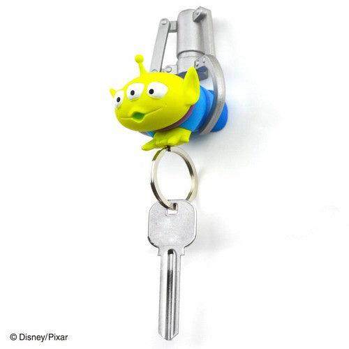 日本 三眼怪 小熊維尼 磁吸式 鑰匙扣|冰箱磁鐵 磁鐵掛鉤 - 富士通販