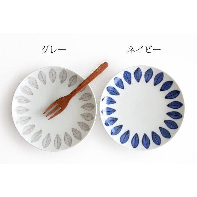 日本製 波佐見燒 雛菊花瓣 餐盤|共兩色 - 富士通販