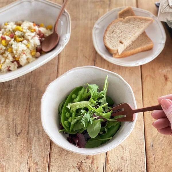 日本製 美濃燒 白瓷花瓣 陶瓷深碗|大容量 沙拉 水果 湯品 - 富士通販