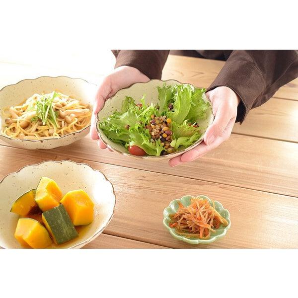 日本製 美濃燒 白色菊型餐碗|陶瓷盤 沙拉碗 水果盤 - 富士通販