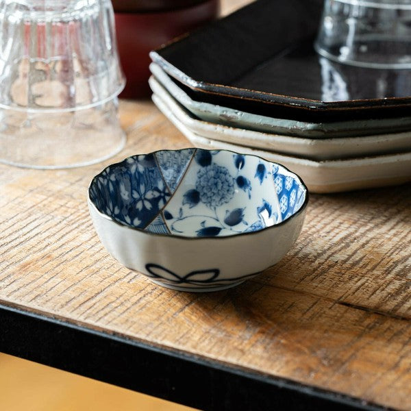 日本製 美濃燒 藍友禪菊形小鉢10.5cm | 沙拉碗 小菜碗 日式風格 職人手作