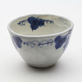 日本製 瀨戶燒 粉引藍白葡萄紋茶杯 陶瓷麵碗 | 湯碗 片口杯 茶杯 茶碗 豬口杯 藍白葡萄紋 日式餐具