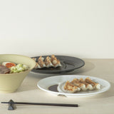 日本製 陶瓷分隔盤 可放醬料 | 餃子盤 分隔餐盤 橢圓分隔盤 生魚片 日式餐盤 醬料盤