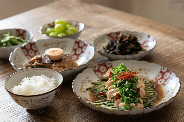 日本製 美濃燒 Awasaka 仁峰菊型深盤 2入禮盒 | 68深皿 吉祥紋樣 餐盤 菜盤 深盤