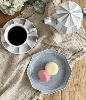 日本製美濃燒 小花浮雕甜點盤15.5cm - 富士通販