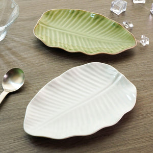 日本製 美濃燒 芭蕉葉 造型餐盤 | 白色 綠色兩款可選 - 富士通販