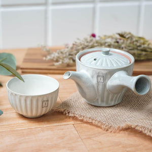 日本製陶器Rokuro Blut's 六魯菊花造型泡茶組 - 富士通販