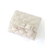 日本 SecretDoor 愛心鑽石釦菱格紋短夾 | 珍珠鉚釘 超薄錢包 錢包女 三折短夾 女生短夾