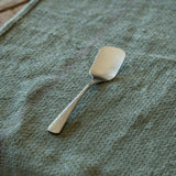 日本製 波佐見燒 和山窯 花邊甜點杯 | 聖代杯 冰淇淋杯 優格杯 布丁杯 陶瓷高腳杯 沙拉小菜碗