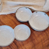 日本製 美濃燒 雪人白唐津分隔盤 | 陶瓷盤 小菜盤 日式小碟子 葫蘆 醬油碟 醬料器皿 拍照道具 沾醬