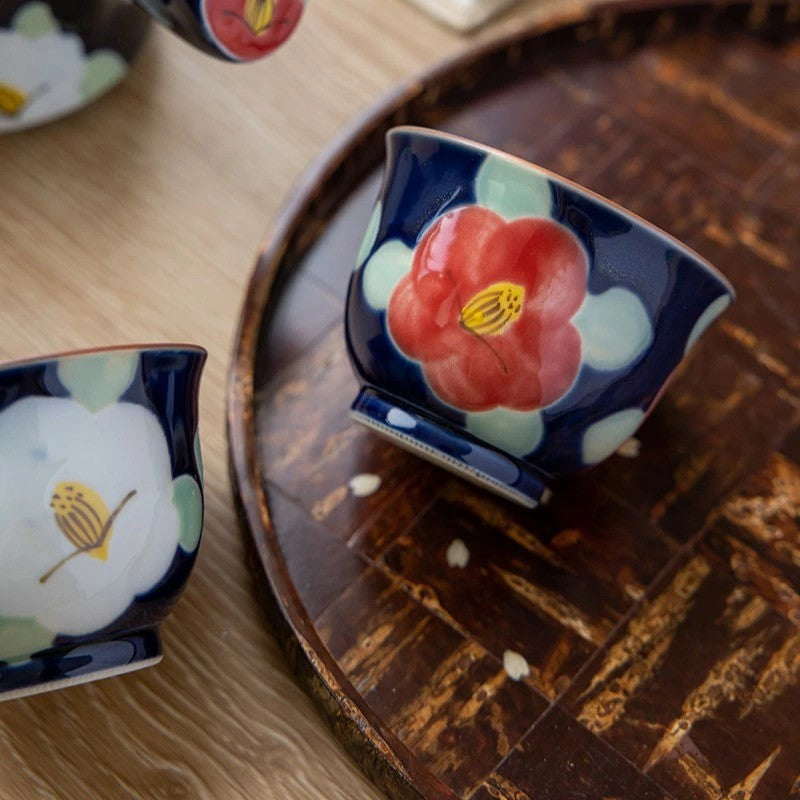日本製 有田燒 手繪釉彩紅色椿花茶具3入組 側把茶壺 茶杯｜泡茶壺 陶瓷茶杯 入厝禮盒