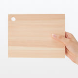 日本 無印良品 MUJI 檜木 薄型 小砧板 | 輕巧、薄型、好收納 薄型砧板 露營料理板 附掛孔