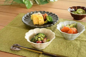 日本製 美濃燒 陶瓷 綠色/灰色 菊型小碗 - 富士通販