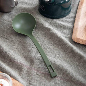 日本製 橄欖綠 耐熱尼龍煎匙 湯勺｜鍋鏟 不沾鍋鏟 濾油鍋鏟 - 富士通販